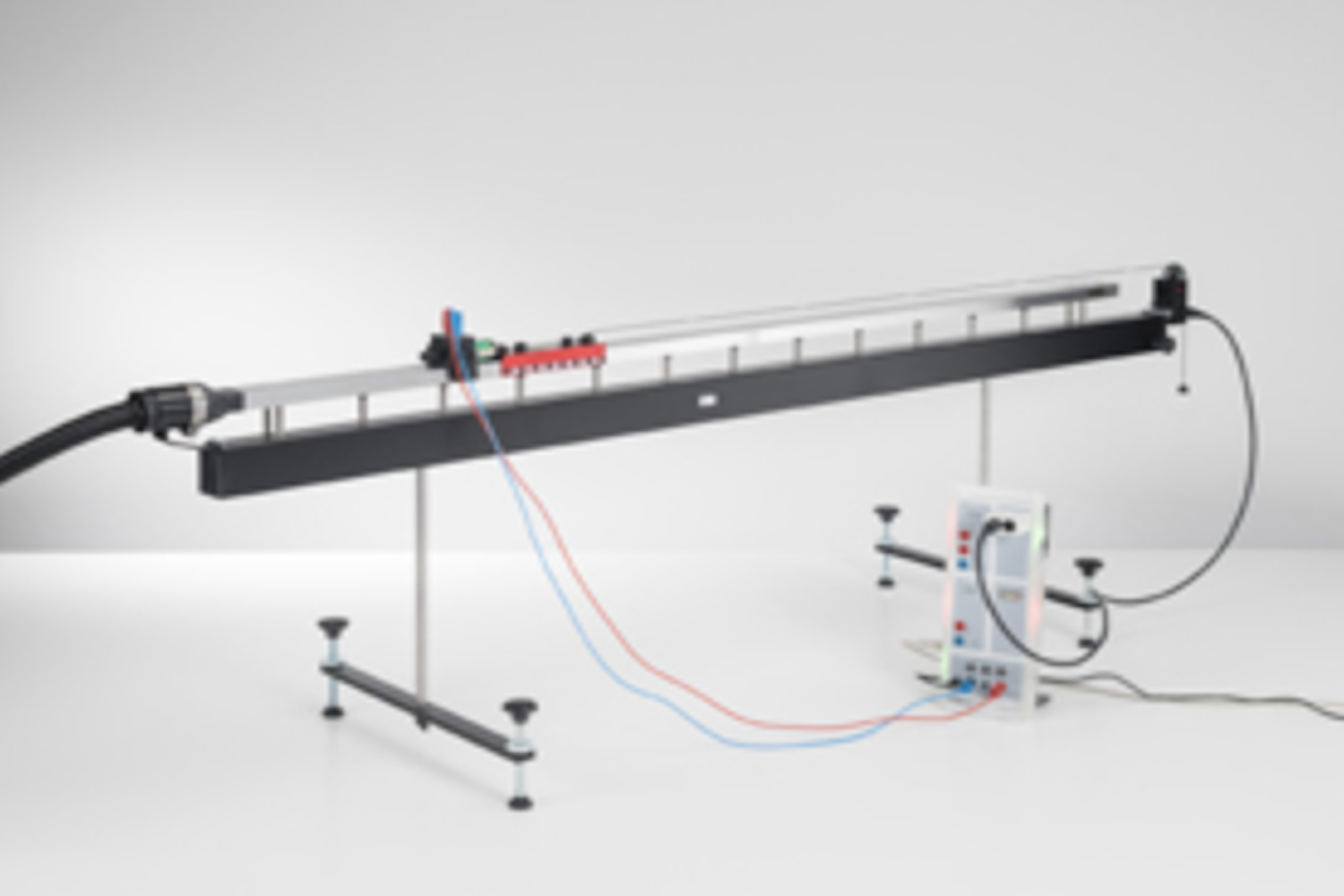 Path-time and velocity-time diagrams of straight motion - Recording and evaluating with CASSY